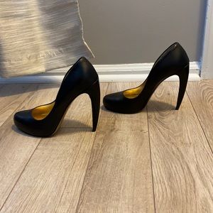 Walter Steiger black heels & dustbag